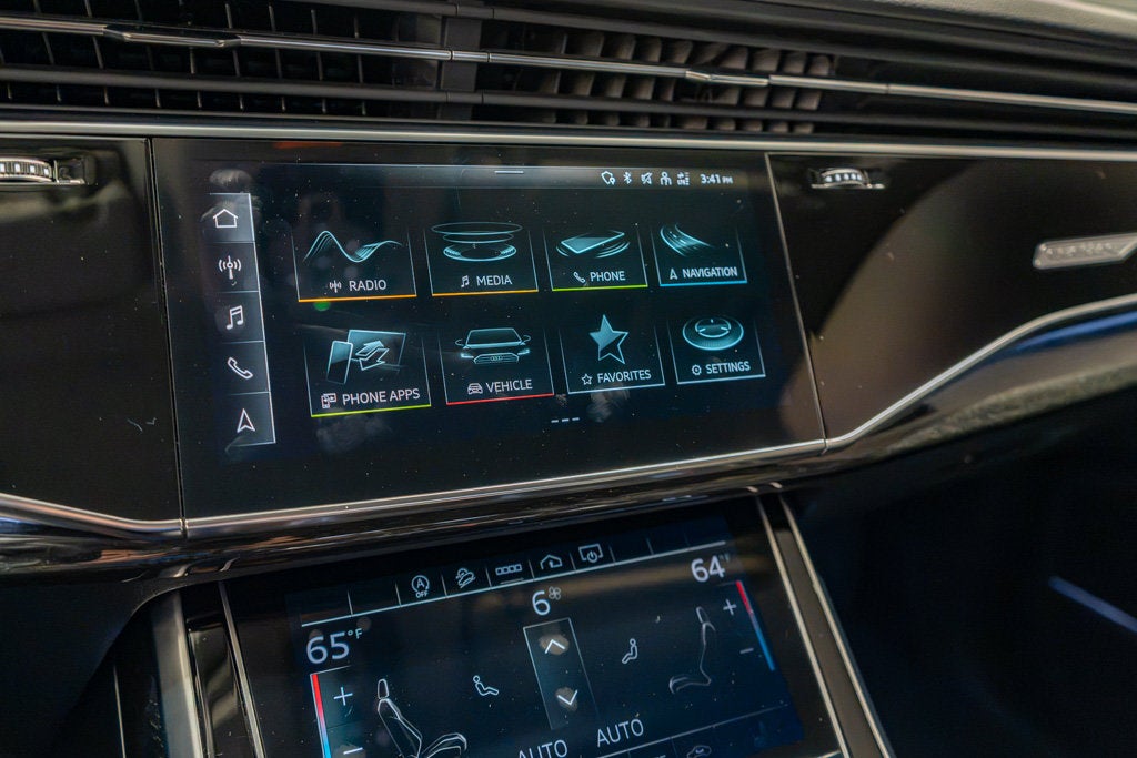 2022 Audi Q7 Premium Plus