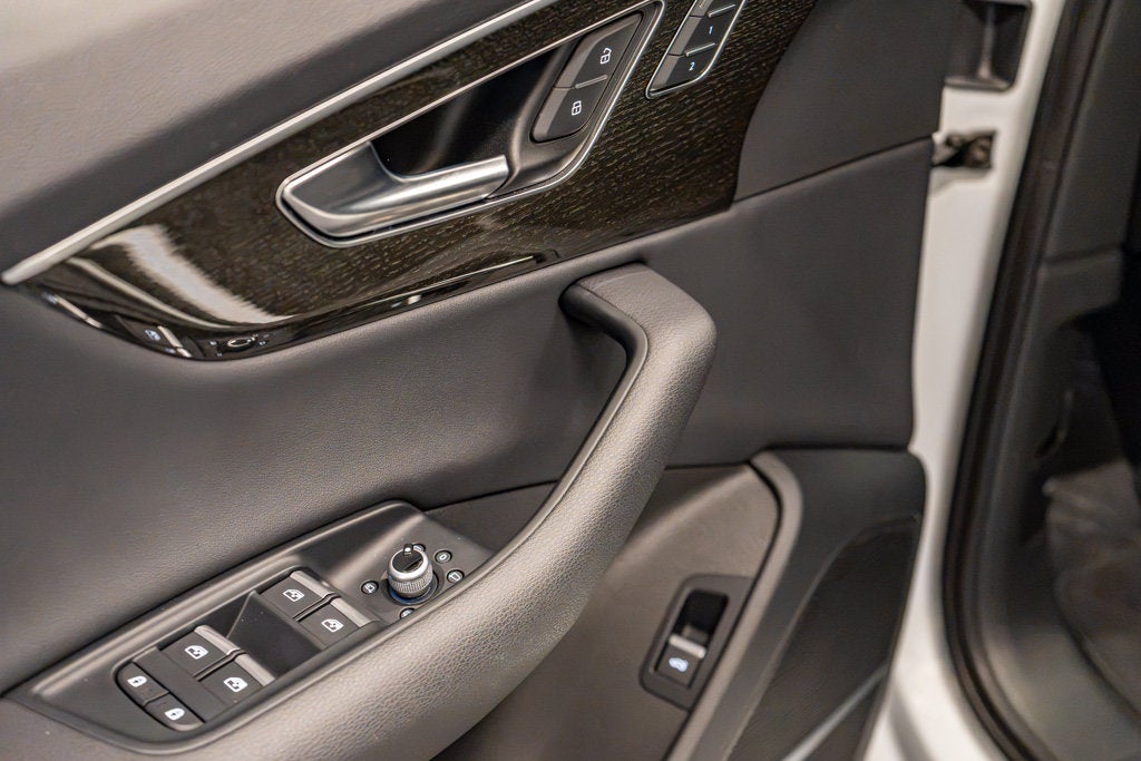 2022 Audi Q7 Premium Plus