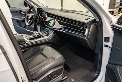 2022 Audi Q7 Premium Plus