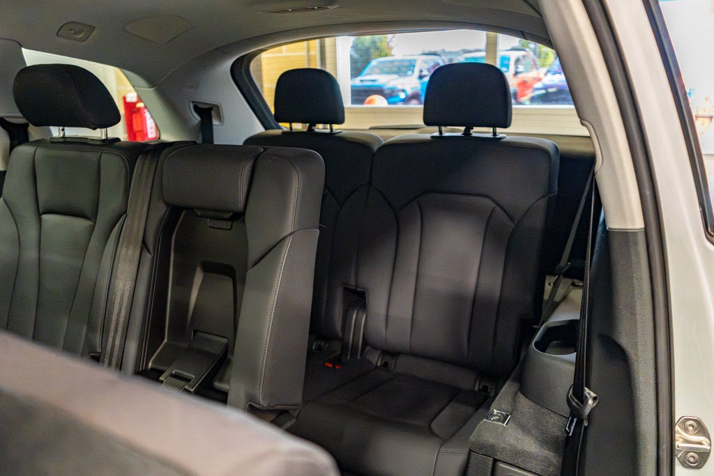 2022 Audi Q7 Premium Plus