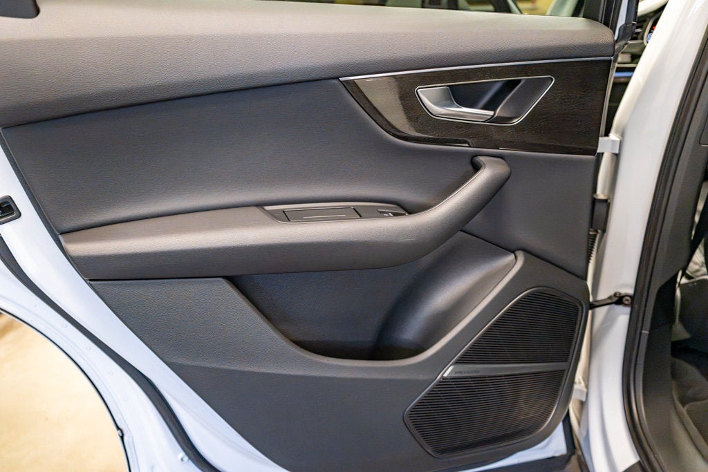 2022 Audi Q7 Premium Plus