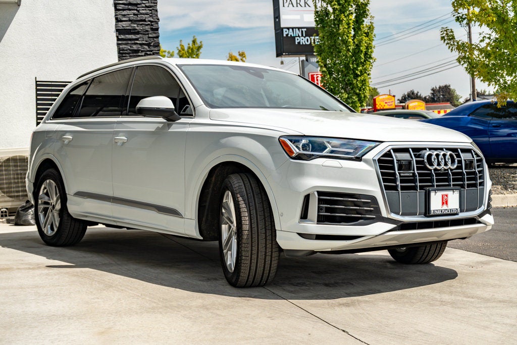 2022 Audi Q7 Premium Plus