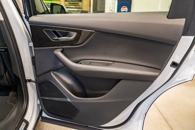 2022 Audi Q7 Premium Plus