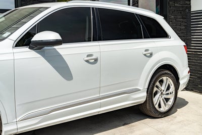 2022 Audi Q7 Premium Plus