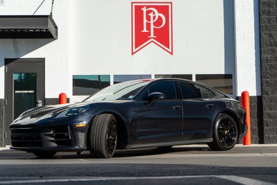 2025 Porsche Panamera 4