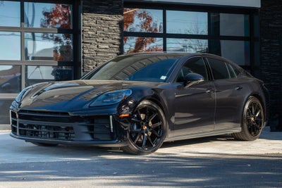 2025 Porsche Panamera 4