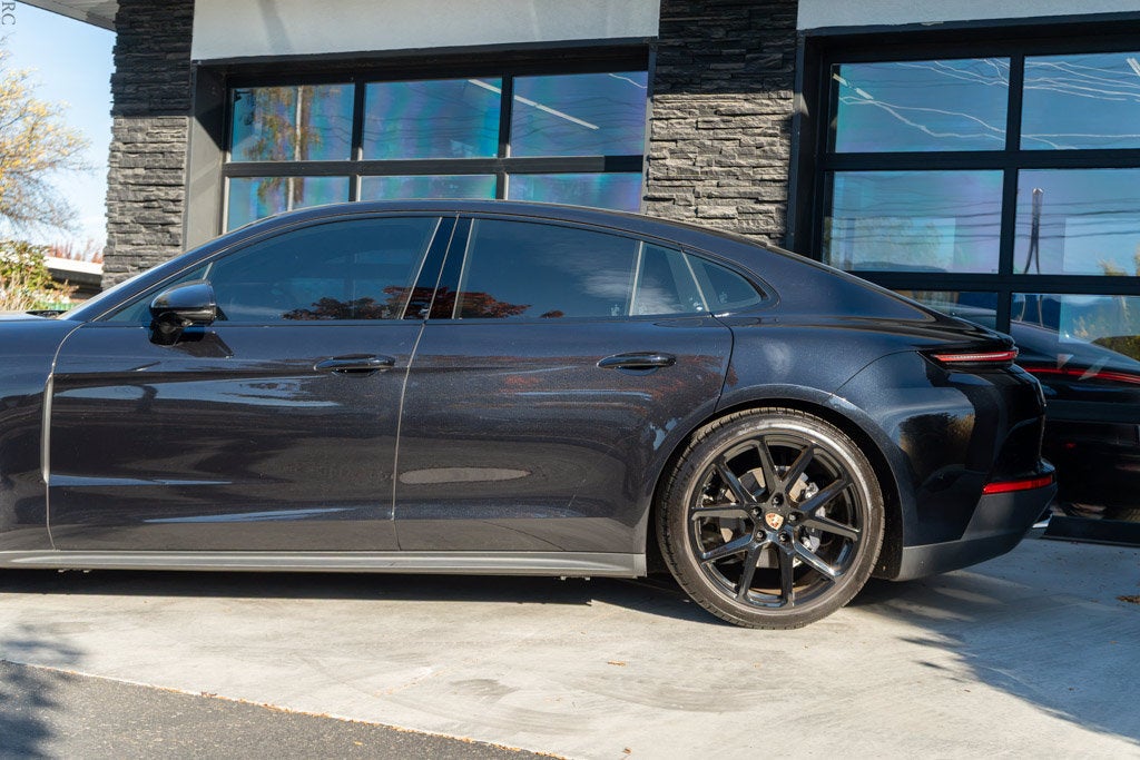 2025 Porsche Panamera 4