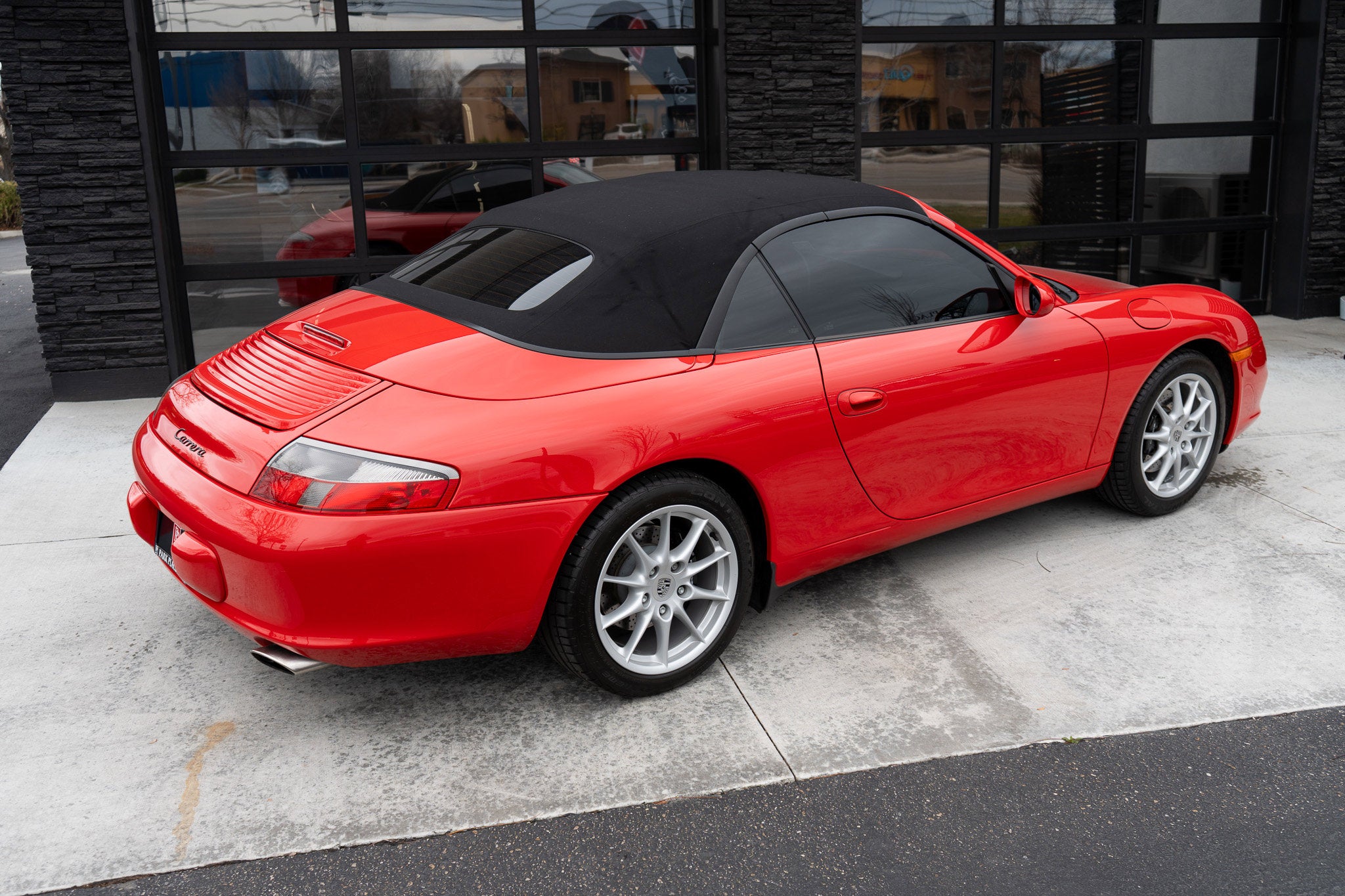 2003 Porsche 911 Carrera Base