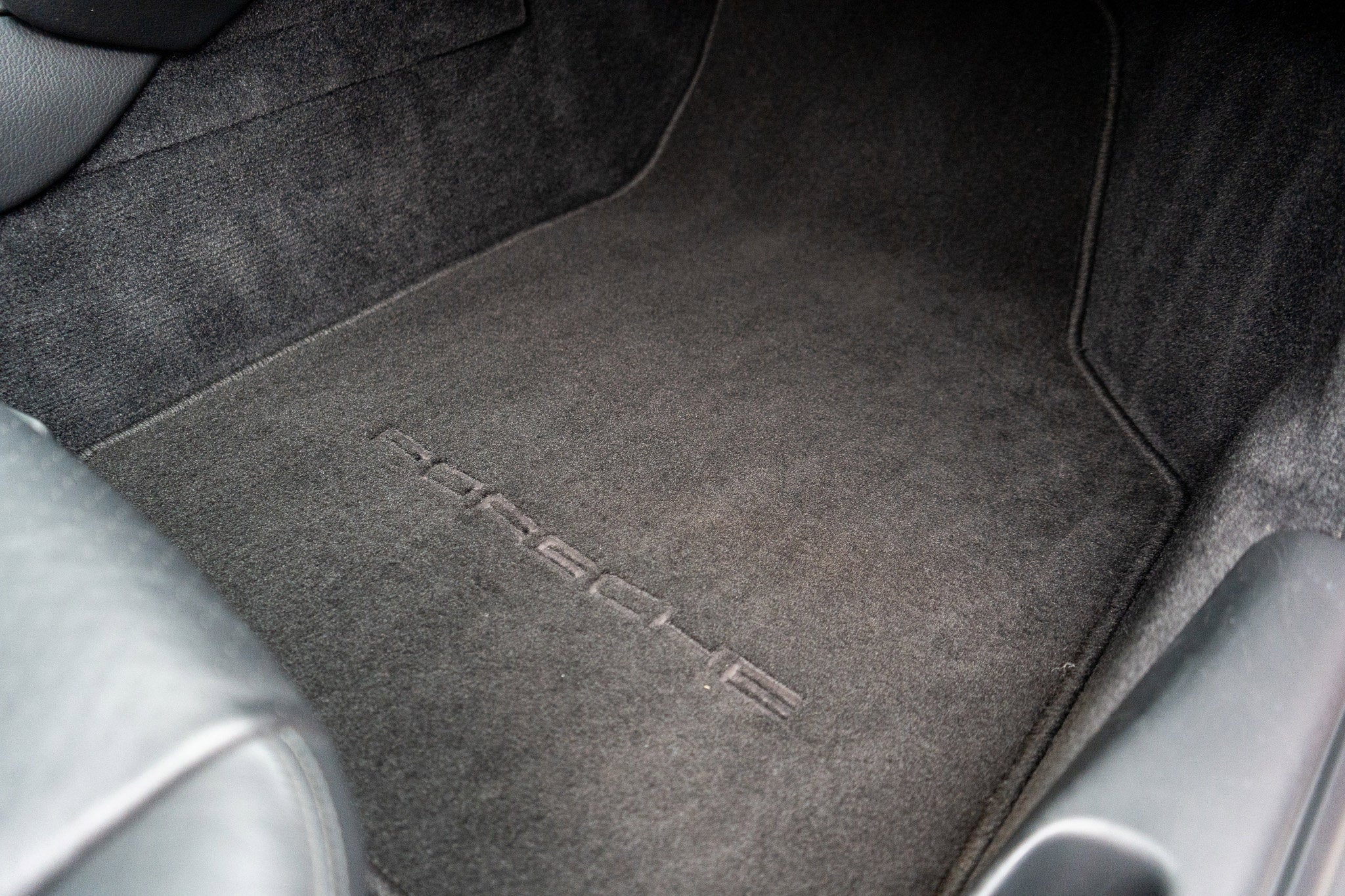 2003 Porsche 911 Carrera Base