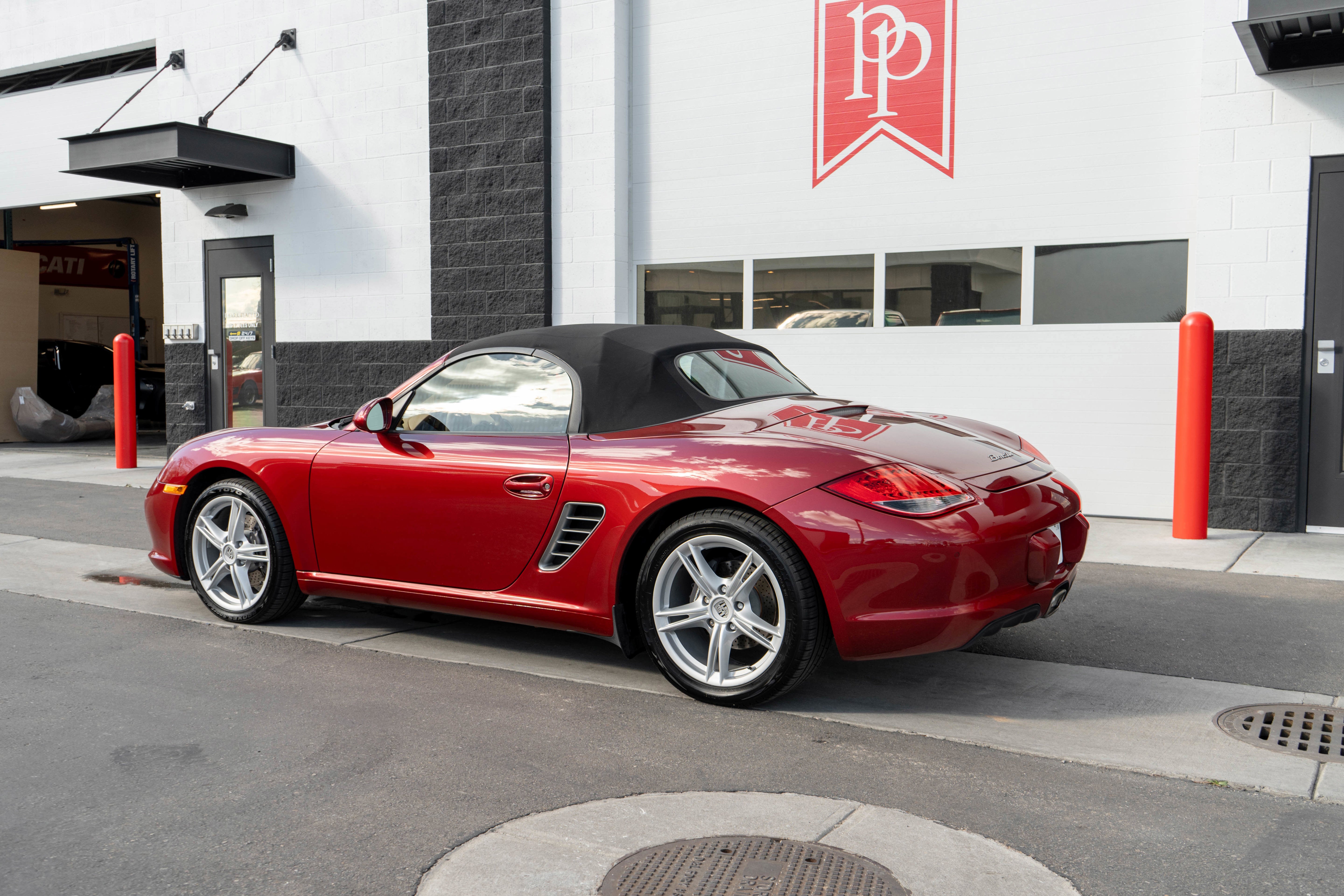 2011 Porsche Boxster 2dr Roadster