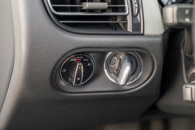 2022 Porsche Macan AWD