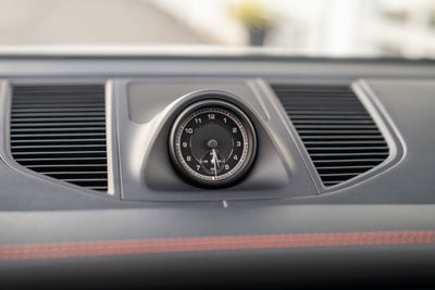 2022 Porsche Macan AWD