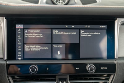 2022 Porsche Macan AWD