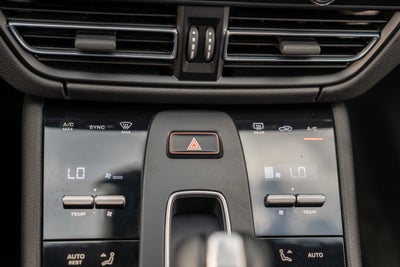 2022 Porsche Macan AWD