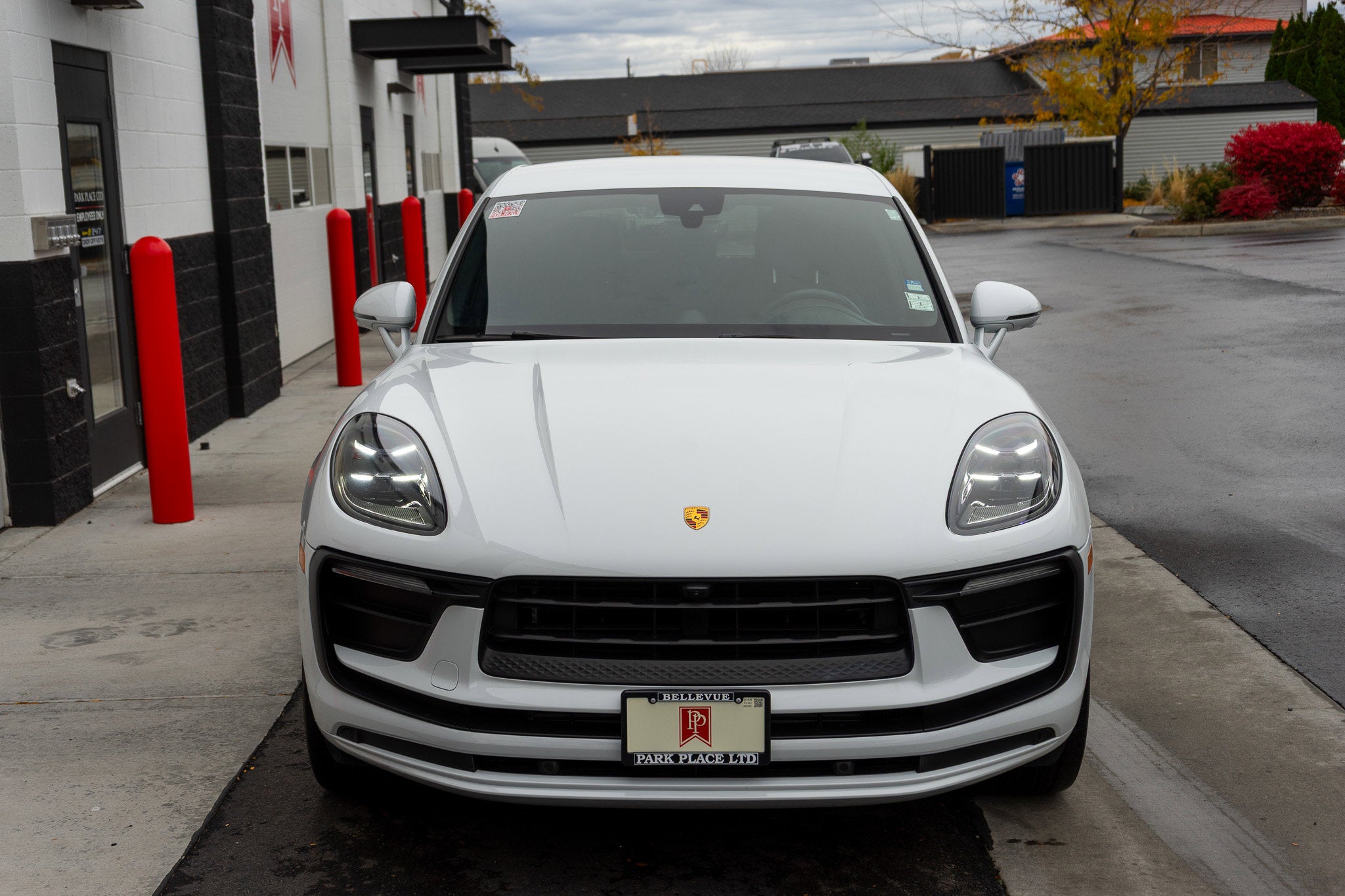 2022 Porsche Macan AWD