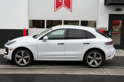 2022 Porsche Macan AWD