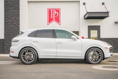 2020 Porsche Cayenne Turbo