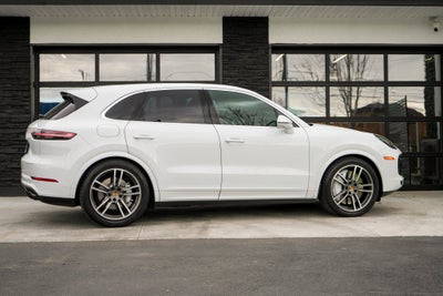 2020 Porsche Cayenne Turbo