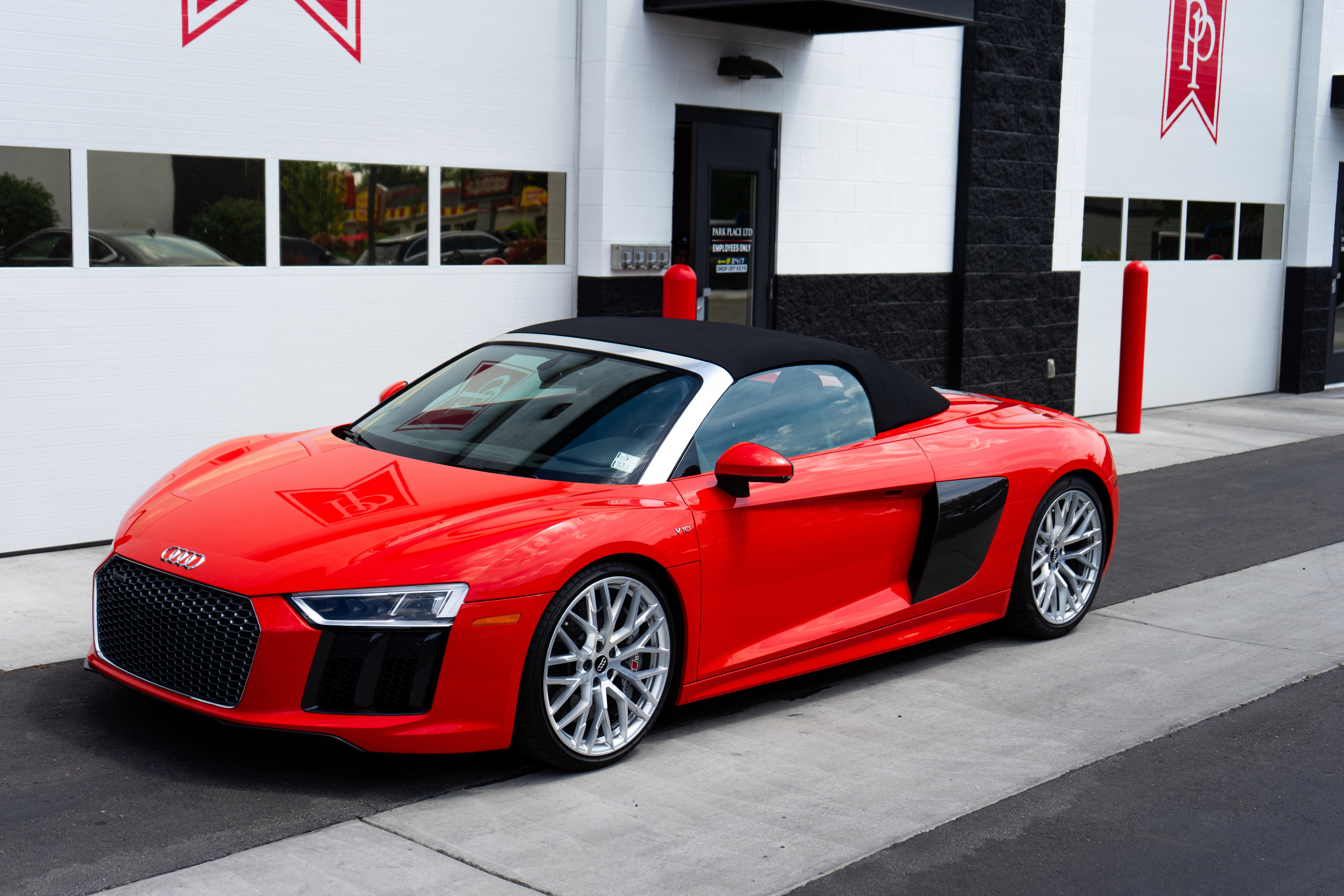 2017 Audi R8 Spyder V10