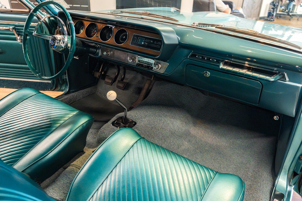 1965 Pontiac GTO Base