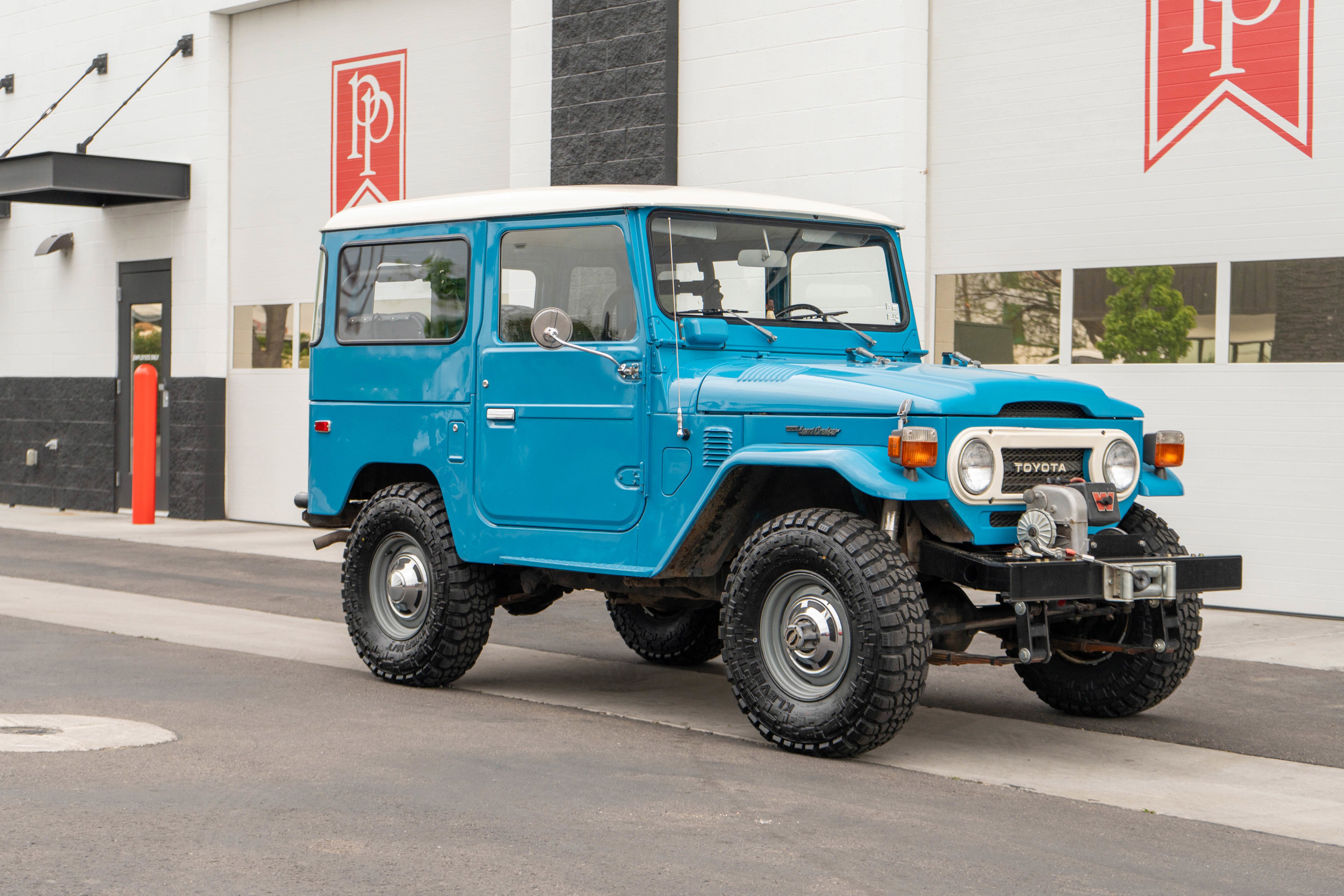 1976 Toyota Land Cruiser Base