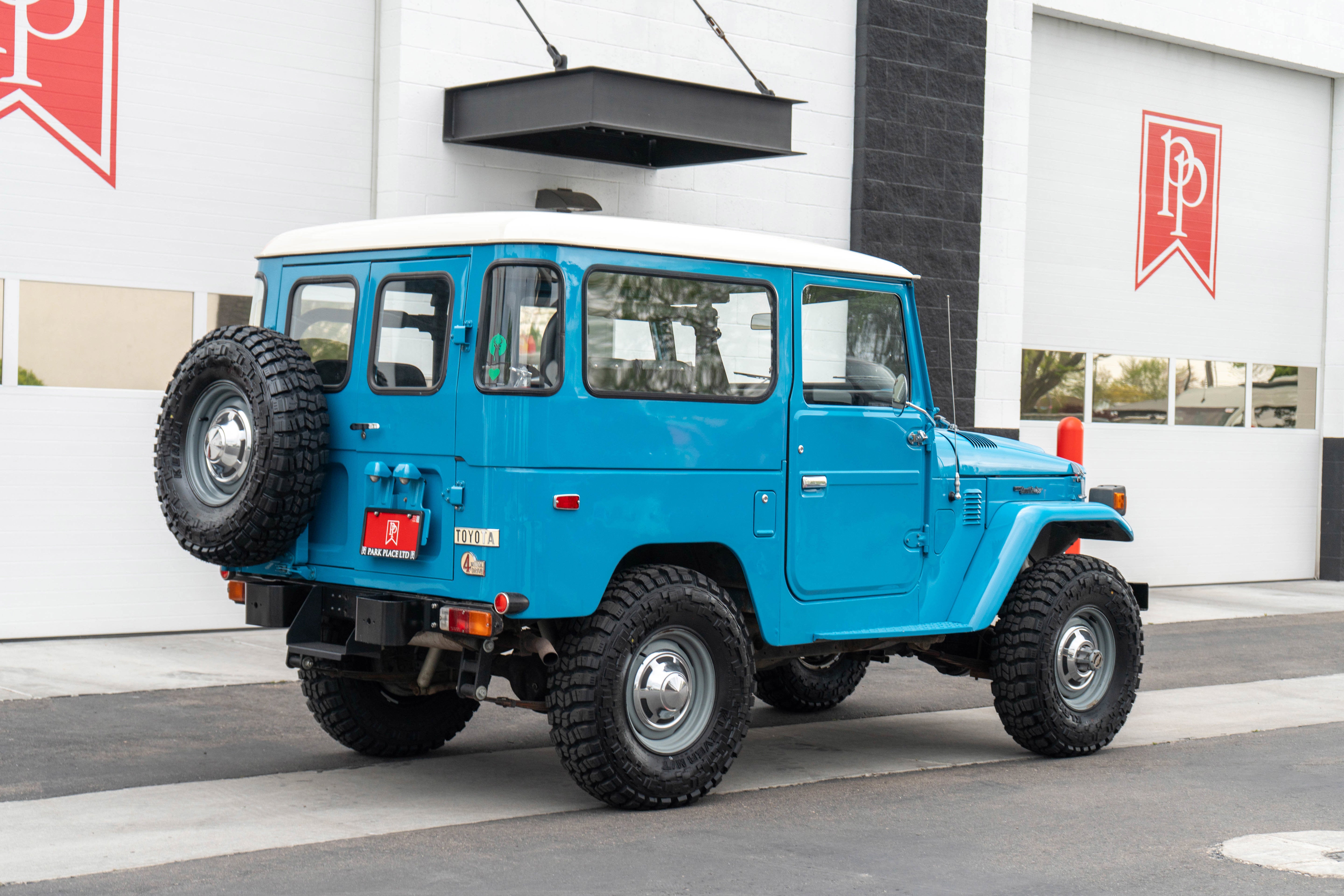 1976 Toyota Land Cruiser Base