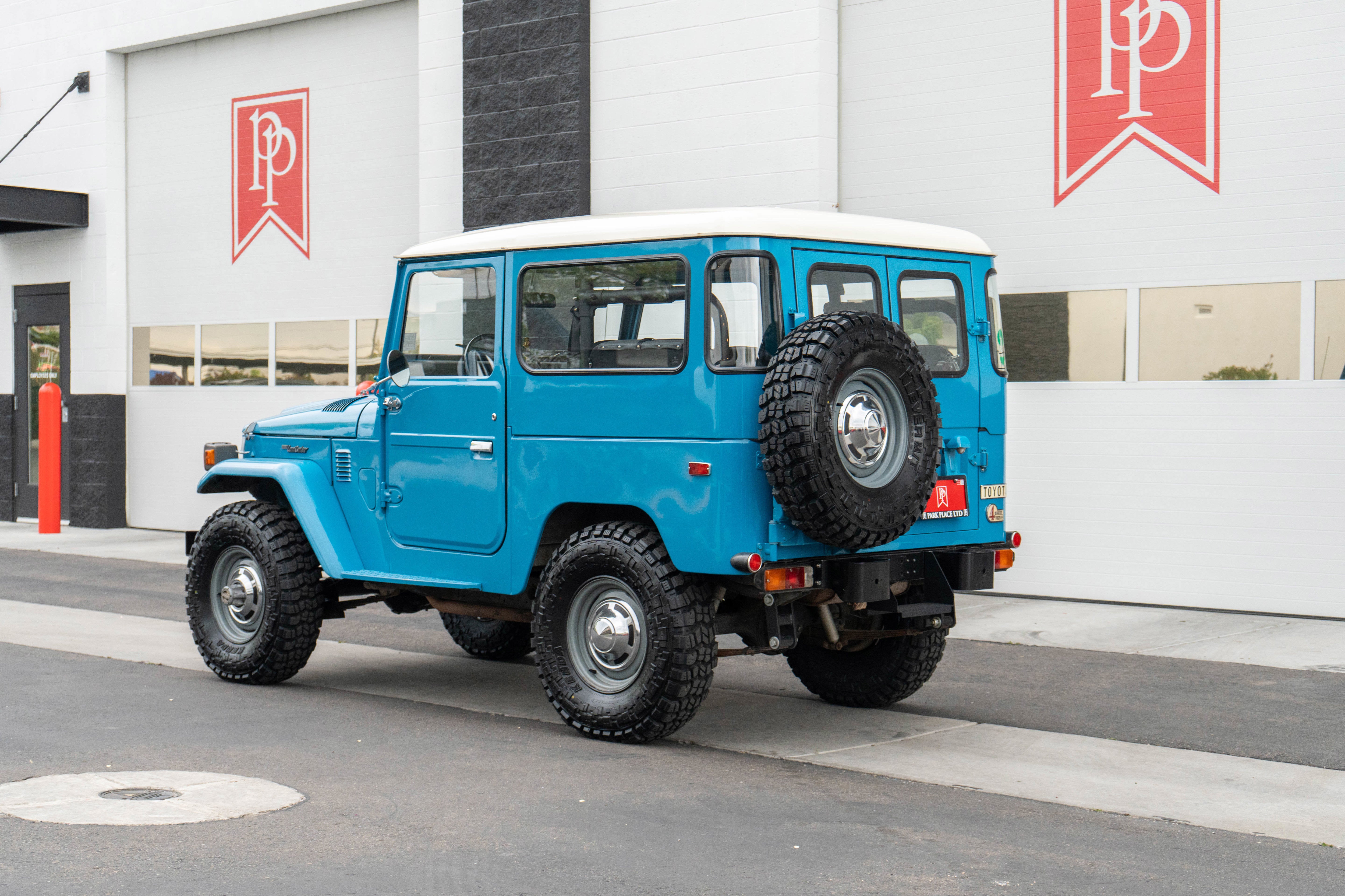 1976 Toyota Land Cruiser Base