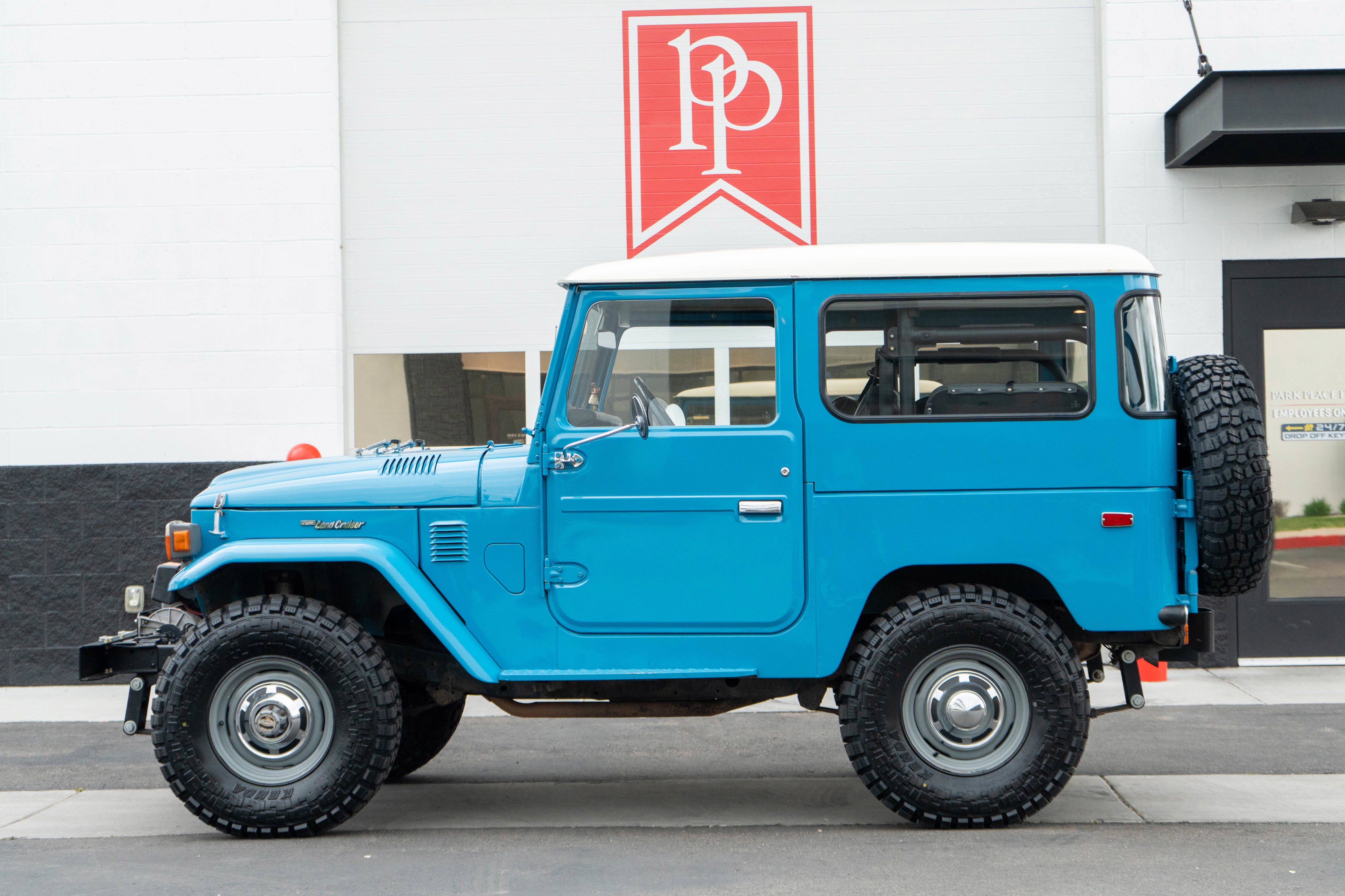 1976 Toyota Land Cruiser Base