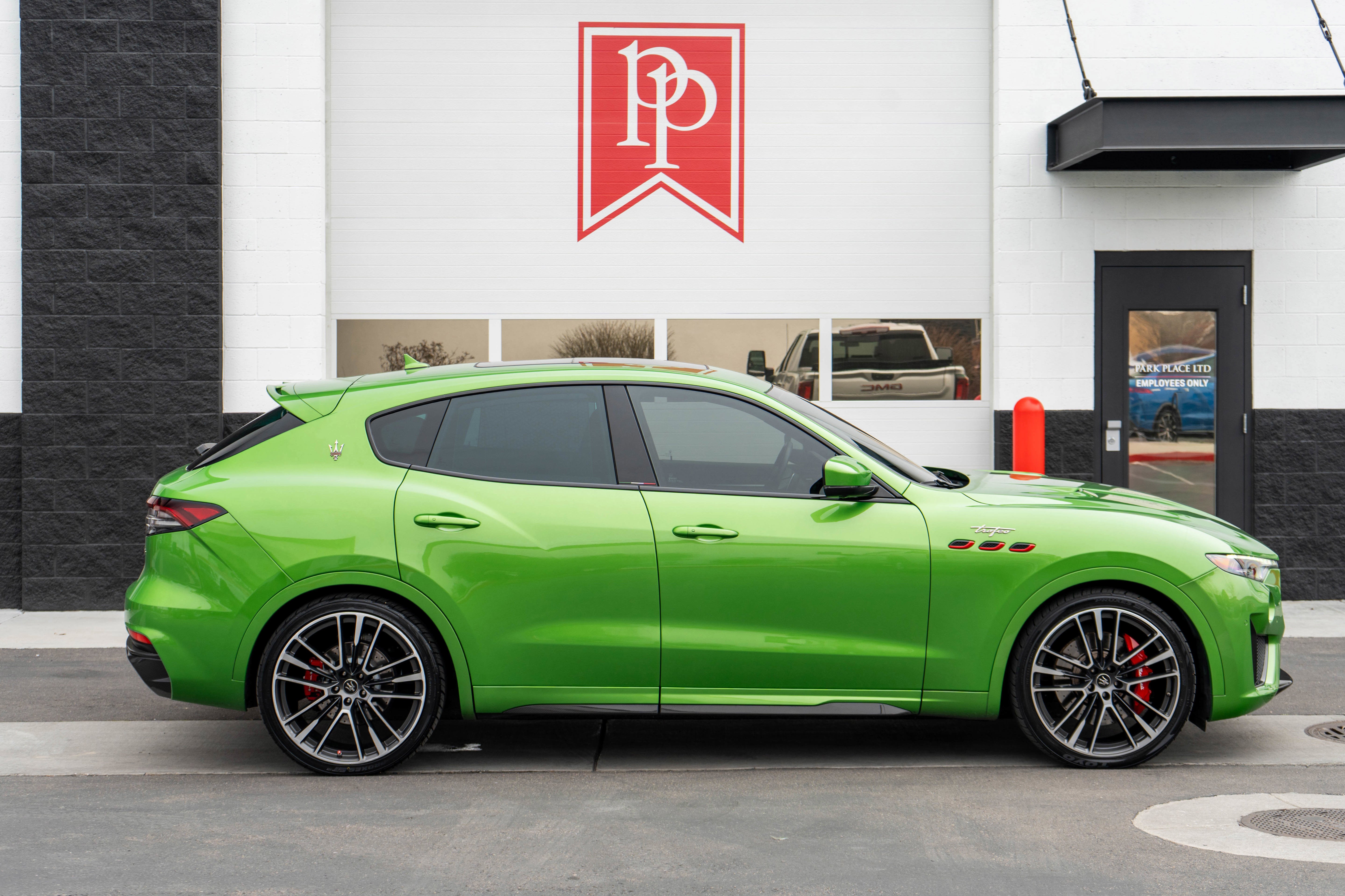 2022 Maserati Levante Trofeo