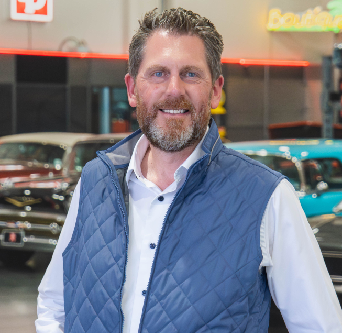 Consignment Staff Member Chris Lowell